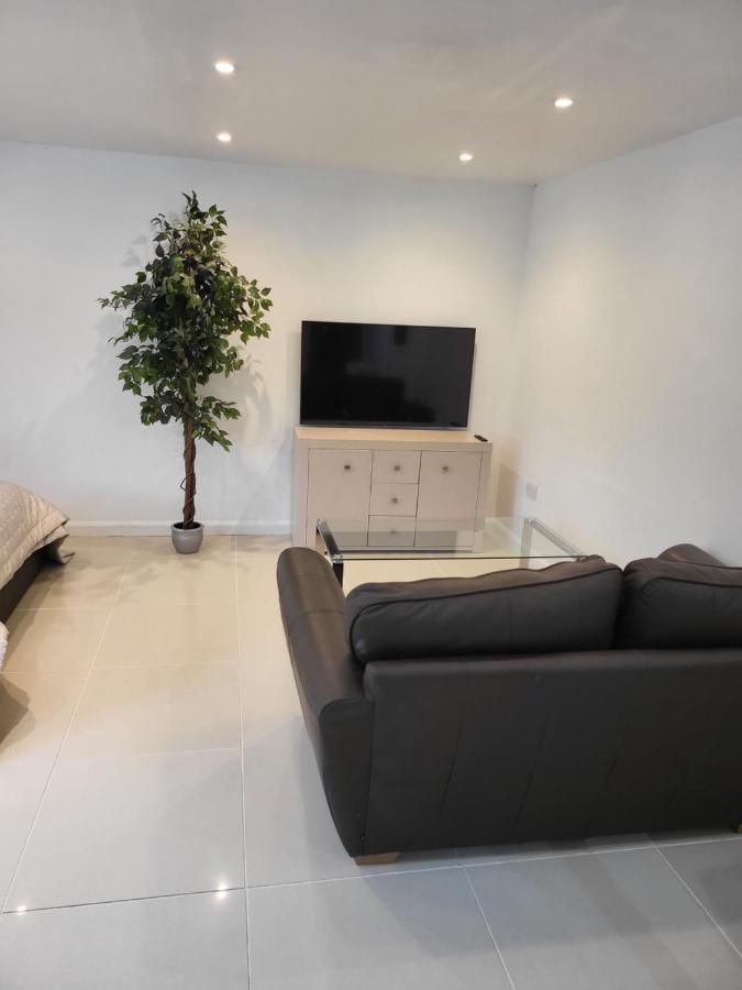 Beautiful One Bed Studio Flat - Dog Friendly Bridgwater Bagian luar foto